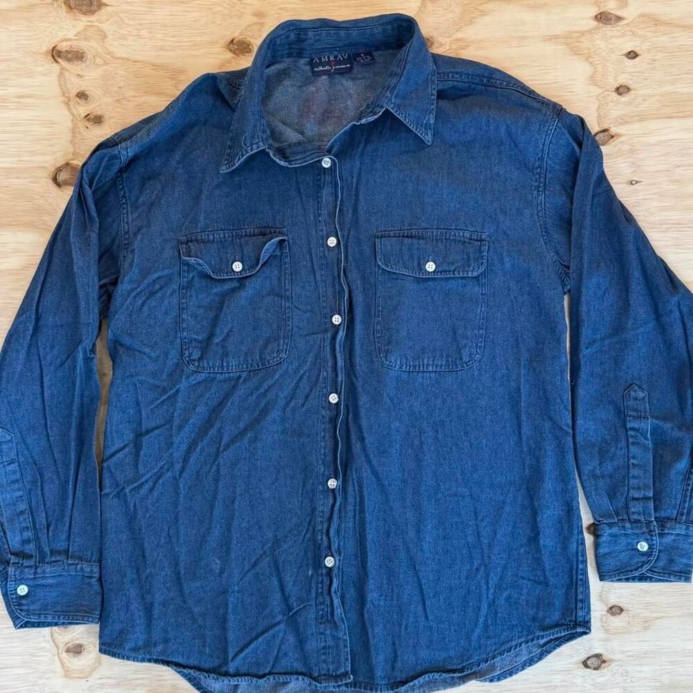 Unbranded Women's Blue and Navy Shirt - Picture 2 of 6